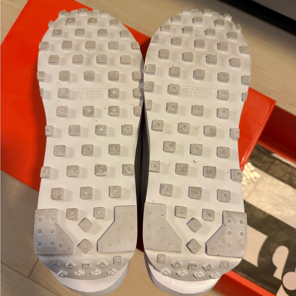 Nike White/Black Waffle LDV/Sacai Sneaker Box Label - Picture 2 of 5